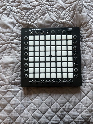 Launchpad Pro Novation like new with box