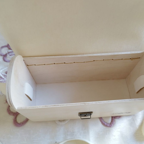 Logos wooden shoulder bag like new, white vegan leather