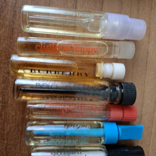 Genuine perfume samples used, set of 33 pieces