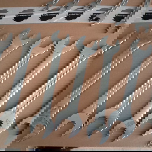 Γερμανικά κλειδιά πολύγωνα σαν καινούργια, πακέτο 70 κομματιών