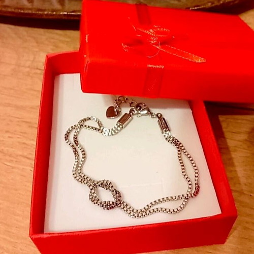 Handmade steel bracelet with knot design new, silver color