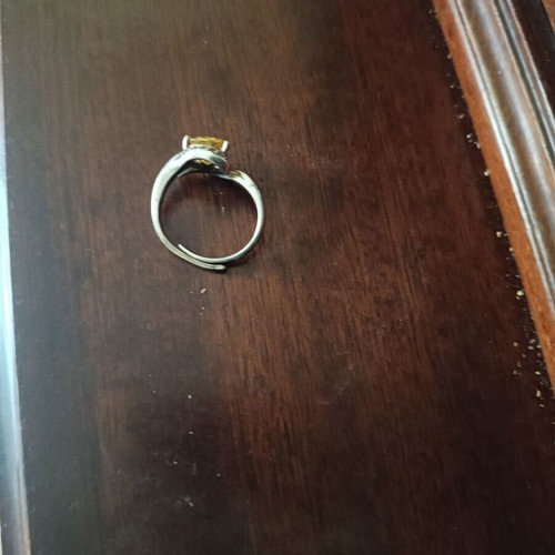 Silver ring like new with yellow stone, adjustable
