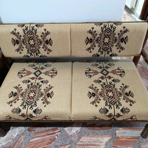 Furniture used, sofa and two armchairs in excellent condition