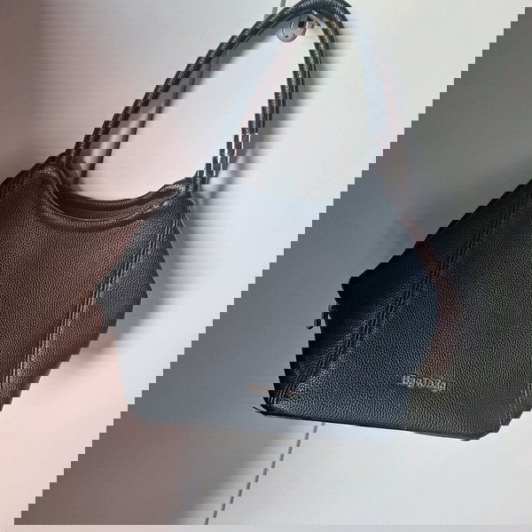 Τσάντα μαύρη χειρός bag to bag