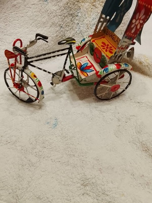 Metal decorative tricycle bicycle vintage, used