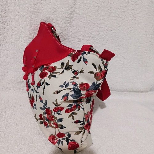 Shoulder bag new, fabric with floral pattern