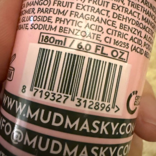 Mudmusky Velvety Glow body scrub new 180ml