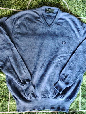 Fred Perry wool sweater used, size M, blue