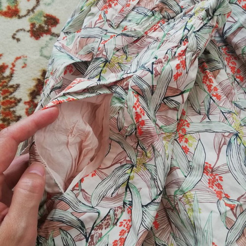 H&M Cotton Colorful Skirt like new, size M