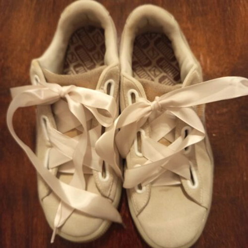Puma Kastoria sneakers, beige, size 39