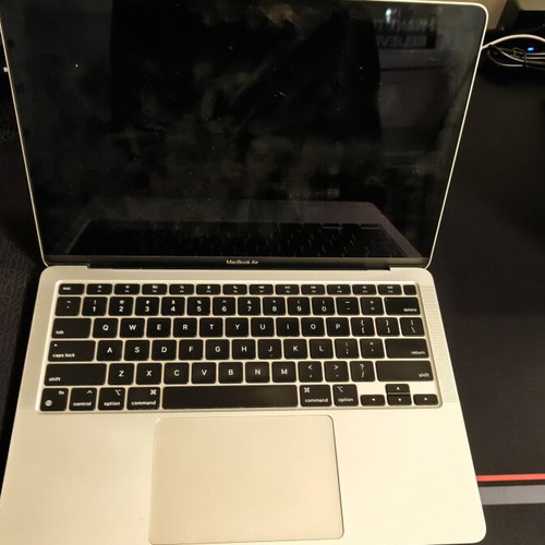 MacBook Air M1 2020 used, 8GB RAM, macOS, SSD