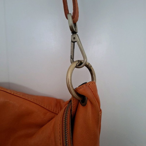Leather shoulder bag used, orange color with multiple pockets