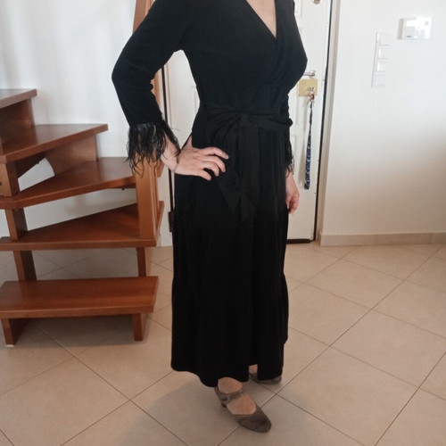 Black long velvet wrap dress with feathers on sleeves like new, size S