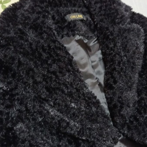 Short black faux fur bolero jacket new On Line