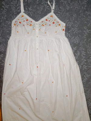 Maxi dress cotton used with floral embroidery Edited M/L