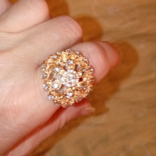 Flower Wonder ring new, gold plated with sparkling zirconia