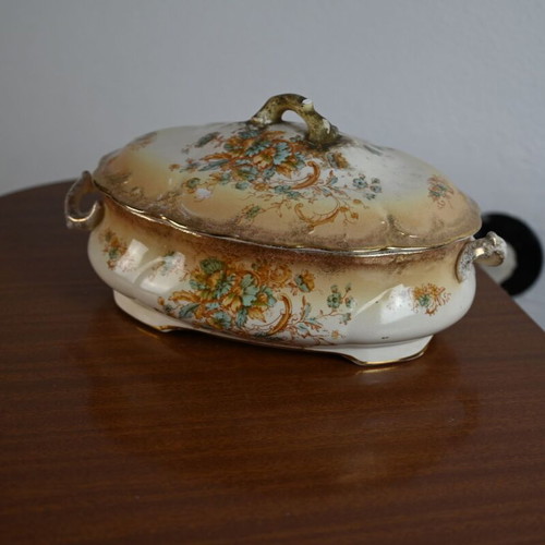 Porcelain soup tureen with lid vintage, floral, height 16 cm