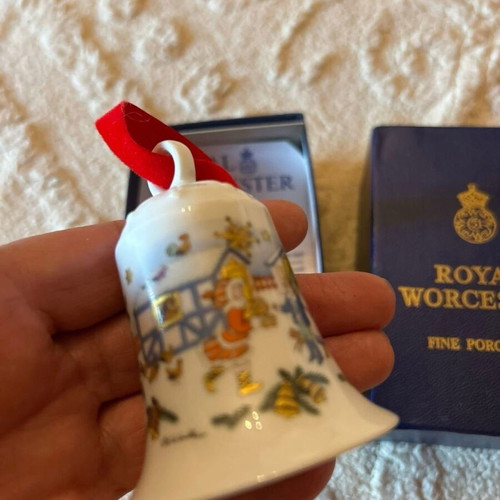 Vintage bell from the 80s, new, fine porcelain