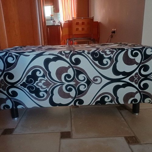 Rectangular stool like new 92×47×43