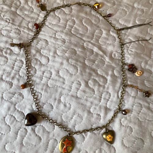 Ikita branded necklace like new