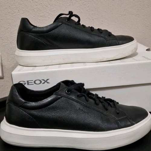Geox sneakers like new, size 42, black and white