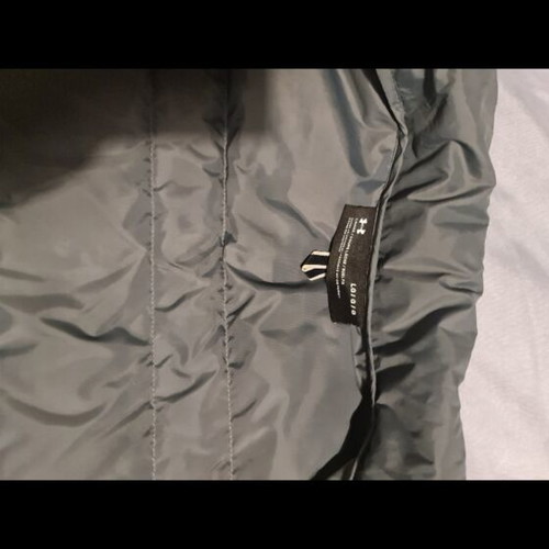 Under Armour Sleeveless Puffer Vest like new, gray, size L