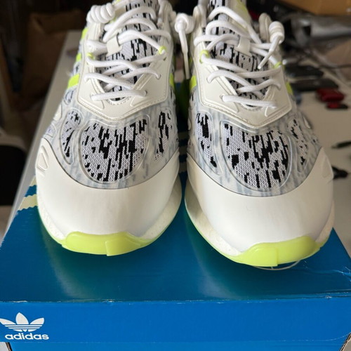 Adidas ZK 2K Boost new athletic shoes size 44.5 white lime zebra