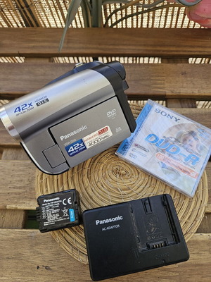 Panasonic VDR-D50 Mini DVD Digital Camcorder very good condition