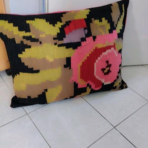 Two large woven pillowcases like new, 70x50 cm