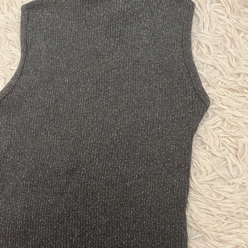 Elastic gray silver blouse like new, one size