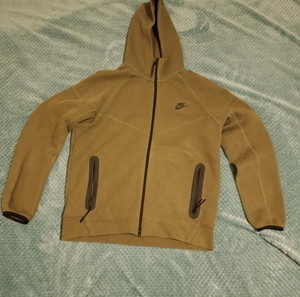 nike tech fleece brown colour way
