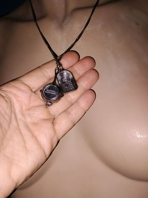 Necklace with charms from PlayerUnknown's Battlegrounds like new, silver