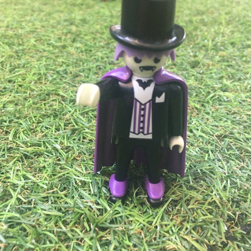 Playmobil Dracula 4506 vintage like new missing cane