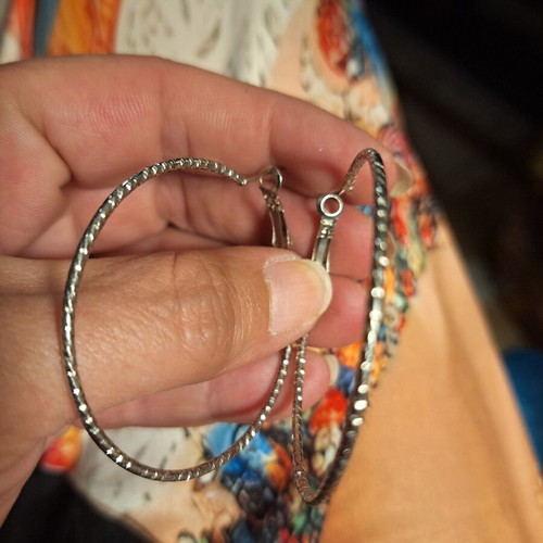 Hoop earrings new, shiny silver