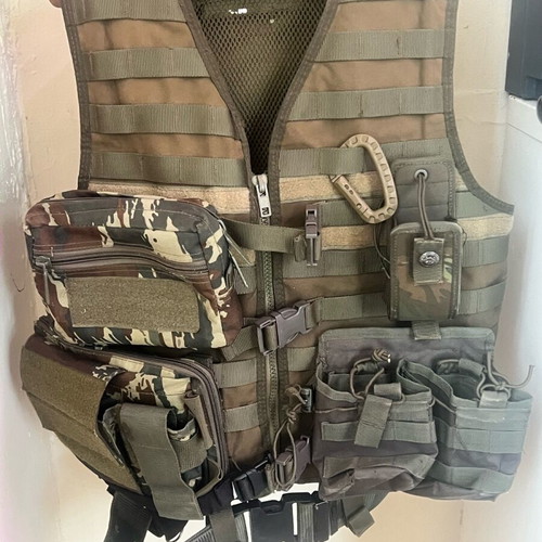 Pentagon tactical vest like new