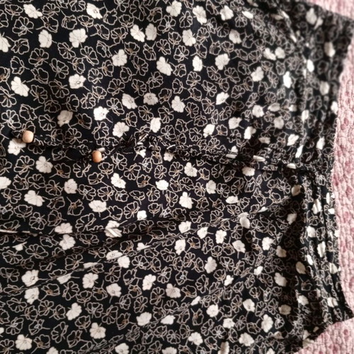 Namaste summer straight-leg pants black with flowers like new