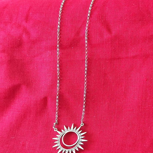 Silver pendant 925 with integrated 925 chain, like new