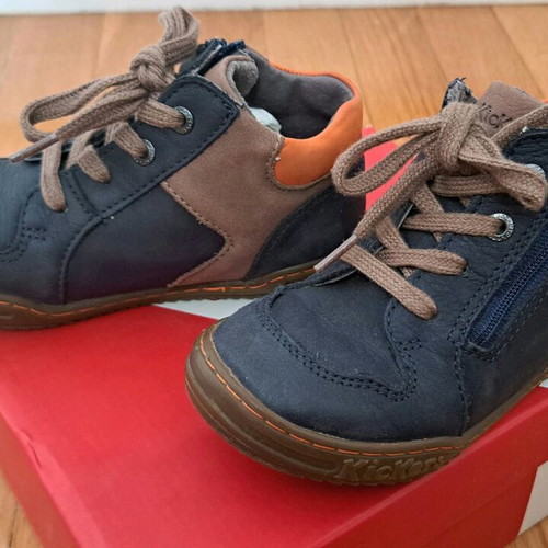 Kickers leather boots blue with brown details size 27 like new