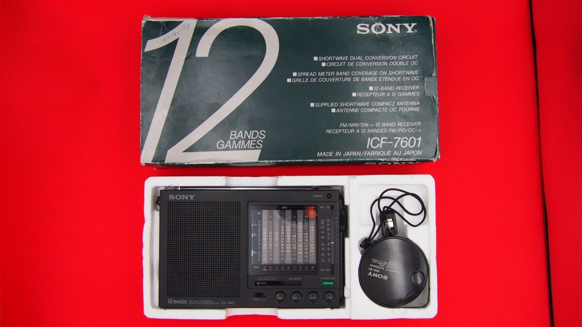 Sony ICF-SW 7601 radio like new - € 150,00 - Vendora.cy