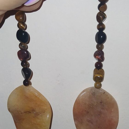 Necklace with semi-precious stones new, mainly tiger's eye