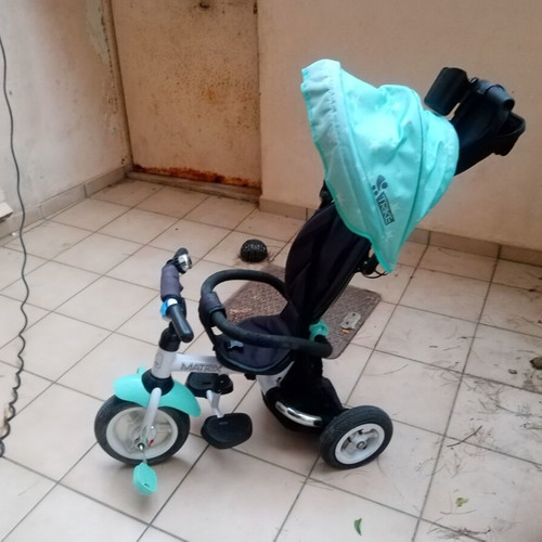 Lorelli Matrix tricycle bike used, foldable with canopy, blue