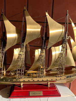 Decorative ship like new