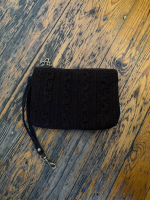 Ollie & Nic knitted wallet like new, brown