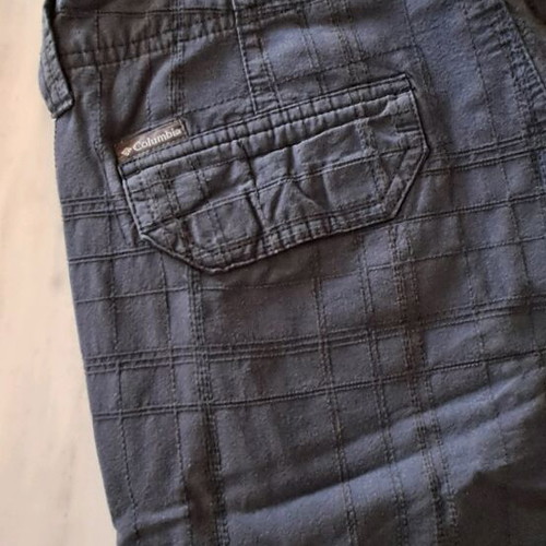 Columbia cotton bermuda shorts size small like new, blue