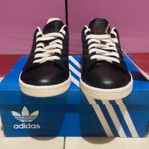 Adidas Originals Stan Smith sneakers new, size 38, black and white