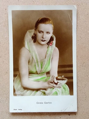 Greta Garbo Ross Verlag Collectible Postcard like new
