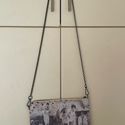 Y Not? shoulder bag like new