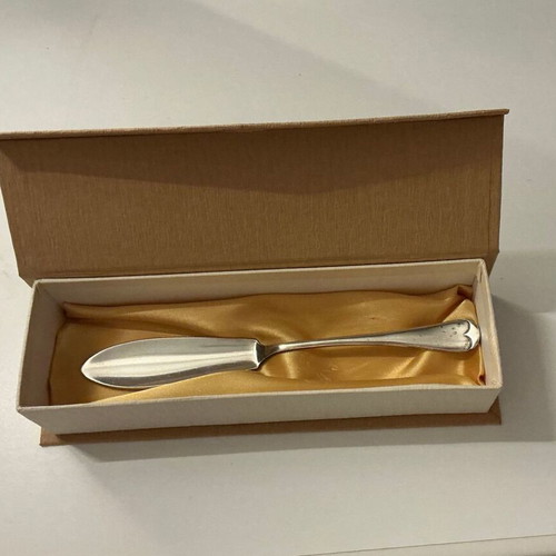 Vintage Sheffield Butter Knife EPNS-A in Satin Gift Box like new