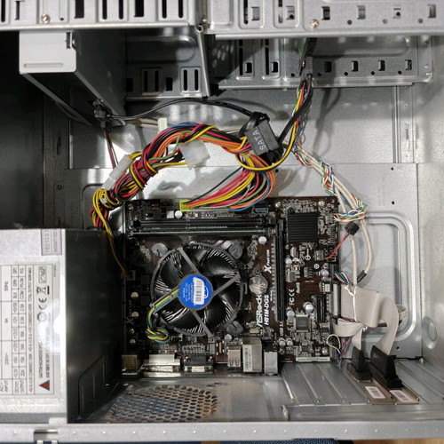 Desktop PC i3 used with 480GB SSD, 4GB RAM