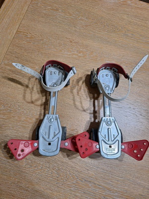 Vintage Rollfix Original Gloria Adjustable Metal Roller Skates